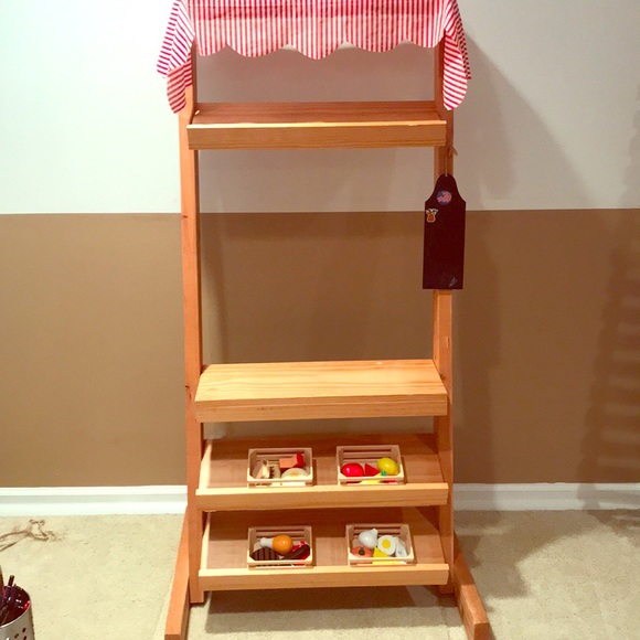 Market Stand - Picture 1 of 1